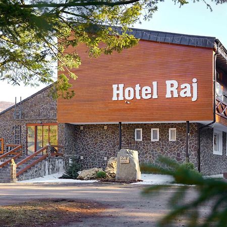 Hotel Raj Dedinky Eksteriør bilde