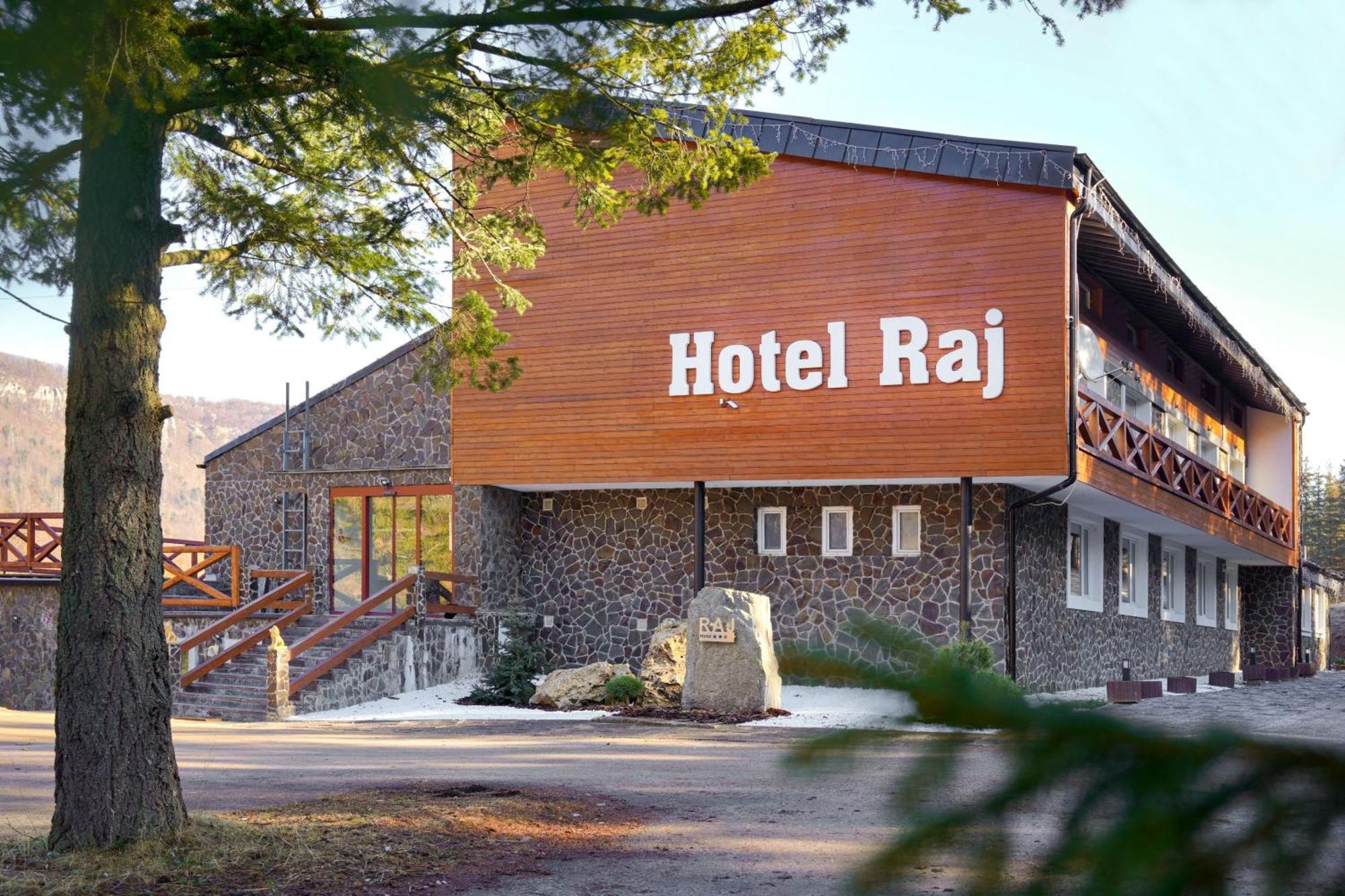 Hotel Raj Dedinky Eksteriør bilde